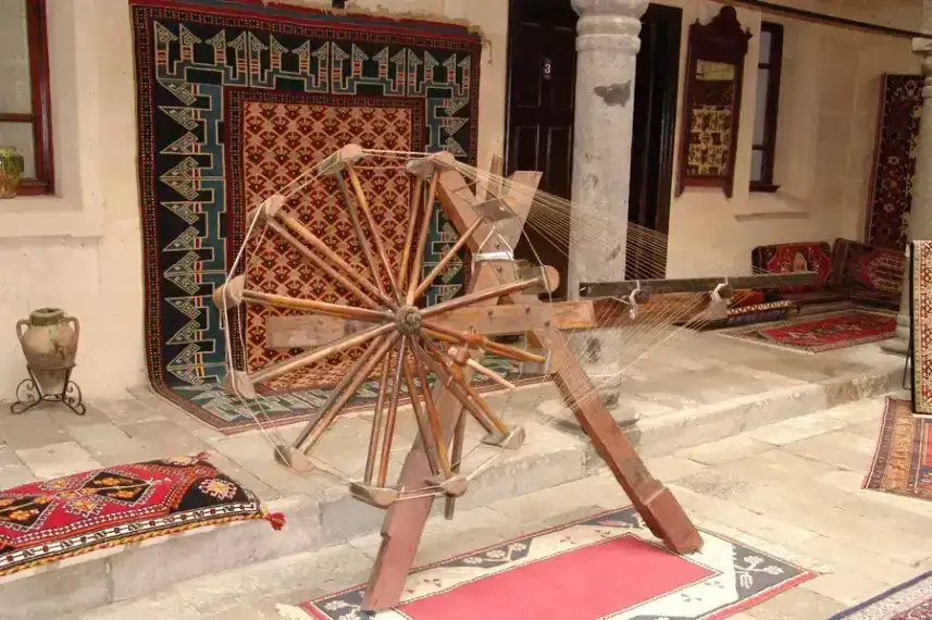 Erzincan Halıları: Otantik Türk El İşi Dokuma Sanatı